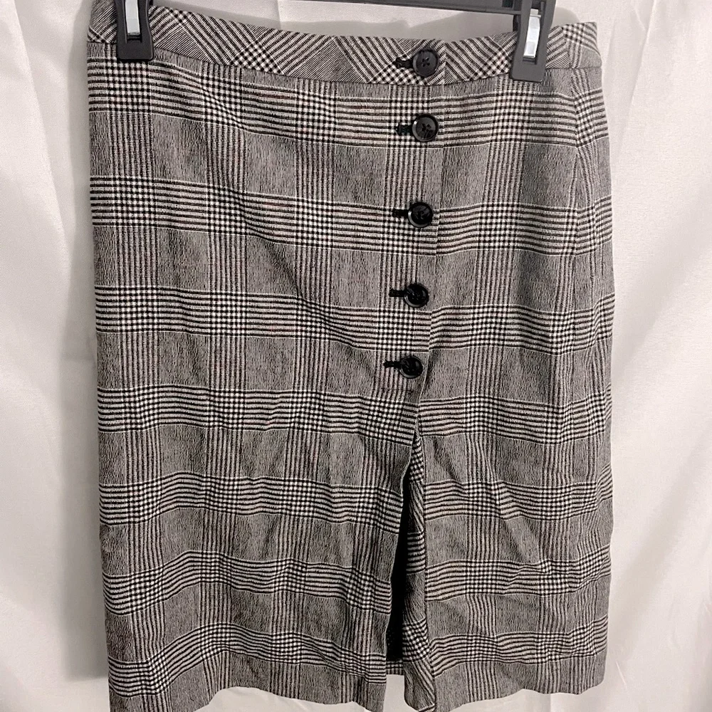 3 for 25!🌻 Banana Republic Glen Plaid Button Skirt 🌻 - Picture 5 of 7